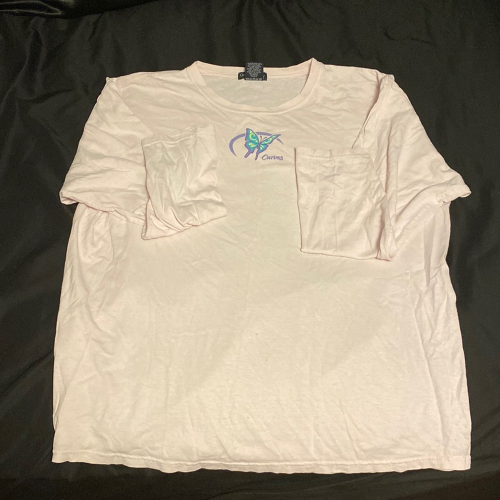 Woman’s long sleeve tee